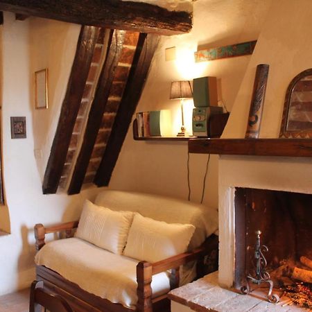 Petite Maison, Nel Borgo Di Cetona Exterior foto