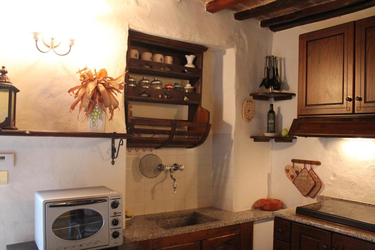 Petite Maison, Nel Borgo Di Cetona Exterior foto