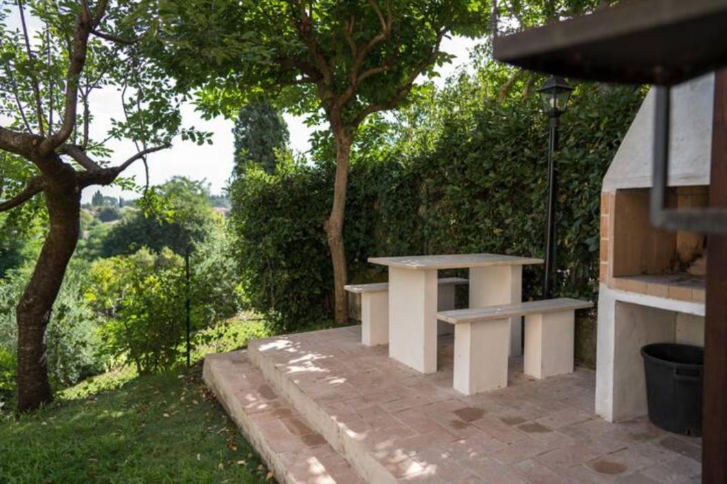 Petite Maison, Nel Borgo Di Cetona Exterior foto